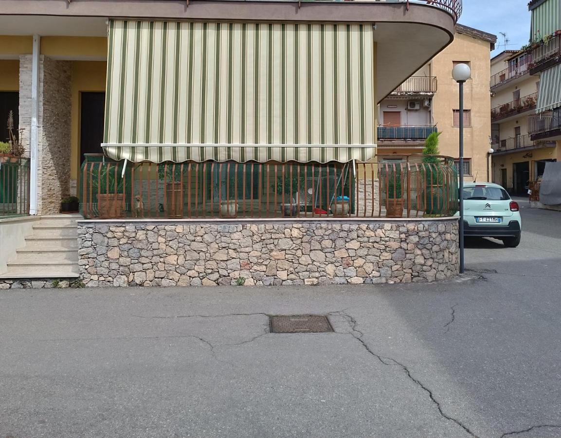 Casa Azzurra Διαμέρισμα Giardini Naxos Εξωτερικό φωτογραφία